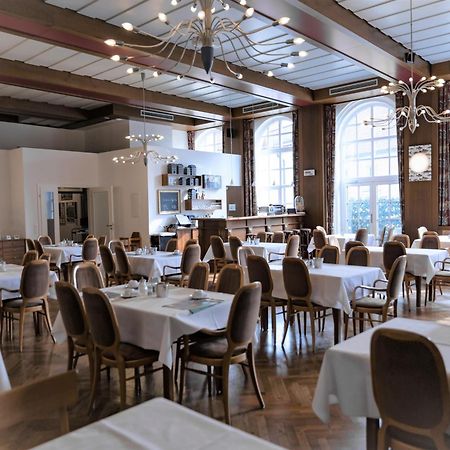 Hotel Gasthof Zum Storch Schlusselfeld Bagian luar foto